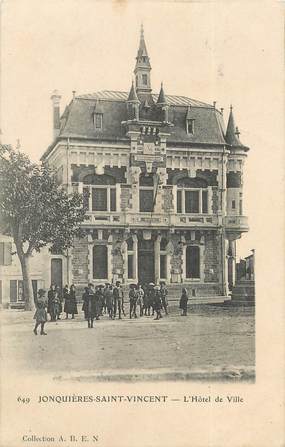 / CPA FRANCE 30 "Jonquières Saint Vincent, l'hôtel de ville"