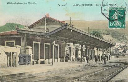 / CPA FRANCE 30 "La Grand Combe, gare des voyageurs"