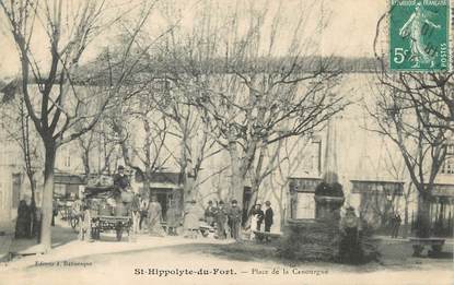 / CPA FRANCE 30 "Saint Hippolyte du Fort, place de la Canourgue"