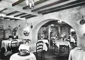 30 Gard / CPSM FRANCE 30 "Villeneuve les Avignon, hostellerie provençale du vieux moulin, un coin de la salle à manger"