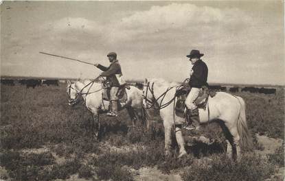 / CPA FRANCE 13 "En Camargue, son guardian Bonnafoux"