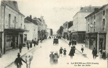 CPA FRANCE 85 "La Roche sur Yon, la rue des Sables"