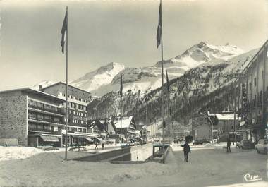 / CPSM FRANCE 73 "Val d'Isère, centre de la station"