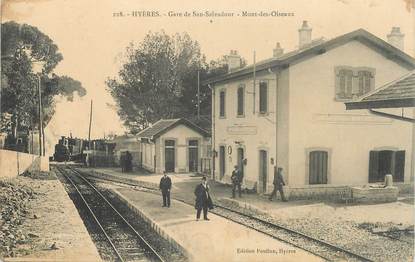 CPA FRANCE 83  "Hyères, la gare de San Salvadour Mont des Oiseaux" / TRAIN