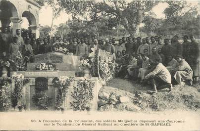 CPA FRANCE 83 "Saint Raphaël, couronne déposée par les soldats malgaches sur la tombe du Général Galliéni"