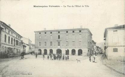 / CPA FRANCE 31 "Montesquieu Volvestre, la vue de l'hôtel de ville"