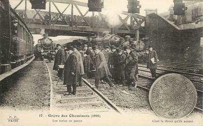 CPA FRANCE 75 "Paris, Grève des cheminots, 1910, les trains en panne"