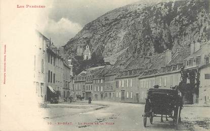 / CPA FRANCE 31 "Saint Béat, la place de la ville"