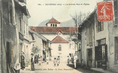 / CPA FRANCE 01 "Ceyzérieu, la grande rue et l'église"