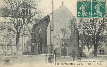 / CPA FRANCE 01 "Ceyzérieu, place de l'église"