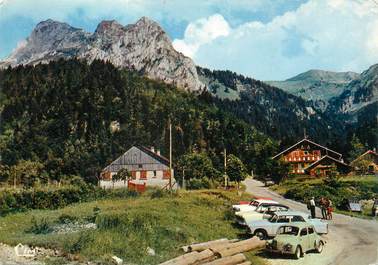 / CPSM FRANCE 74 "Bernex, chalets; au pied de la Dent d'Oche"