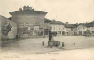 01 Ain / CPA FRANCE 01 "Montrevel, place du marché"