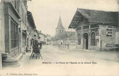 / CPA FRANCE 01 "Mézériat, la place de l'église et la grand'rue"