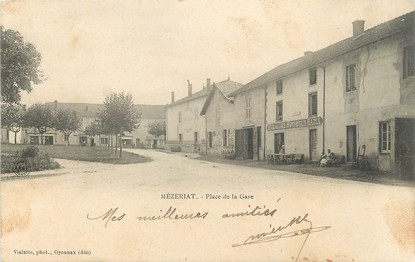 / CPA FRANCE 01 "Mézériat, place de la gare"