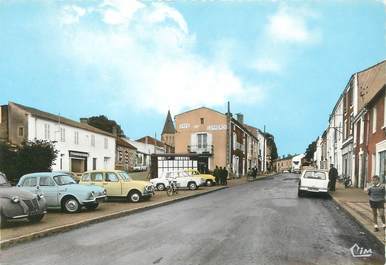 / CPSM FRANCE 85 "Mareuil sur Lay, la rue centrale"