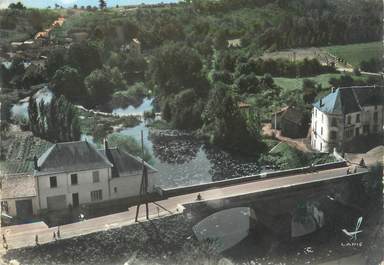 / CPSM FRANCE 85 "Mareuil sur Lay, le pont sur le Lay"