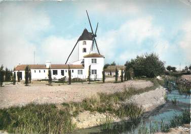 / CPSM FRANCE 85 "Saint Jean de Monts, moulin de la rivière"