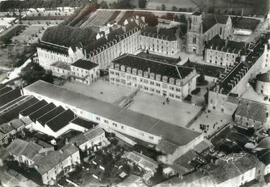 / CPSM FRANCE 85 "Saint Laurent sur Sèvre, le pensionnat Saint Gabriel"