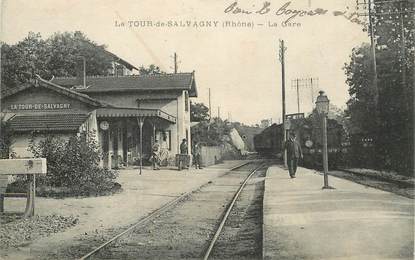 CPA FRANCE 69 "La Tour de Salvagny, la gare" / TRAIN