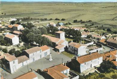 / CPSM FRANCE 85 "Sainte Radegonde des Noyers, l'église"