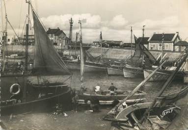 / CPSM FRANCE 85 "Port des Sables d'Olonne"