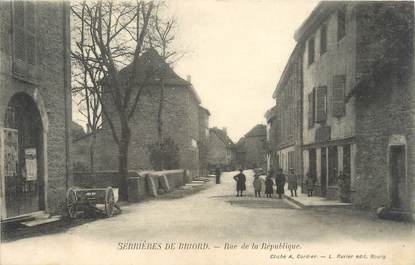 / CPA FRANCE 01 "Serrières de Briord, rue de la République"