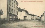 01 Ain / CPA FRANCE 01 "Saint Trivier sur Moignans, rue de Montmerle"