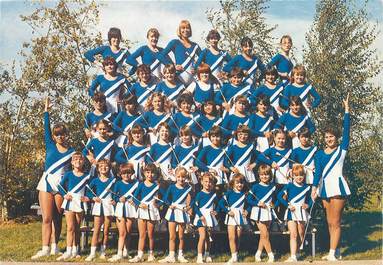 / CPSM FRANCE 86 "Poitiers" / MAJORETTES