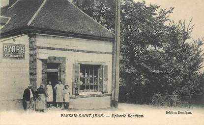 CPA  FRANCE 89 "Plessis Saint Jean, Epicerie Rondeau"