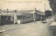 01 Ain / CPA FRANCE 01 "Trévoux, grande rue, porte Saint Bernard"