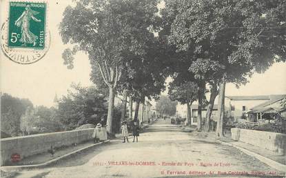 / CPA FRANCE 01 "Villars les Dombes, entrée du pays, route de Lyon"