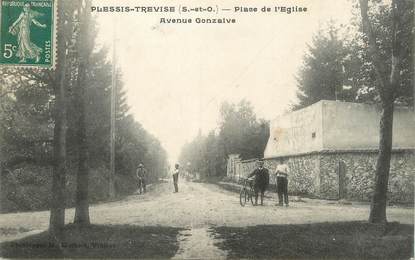 / CPA FRANCE 94 "Le Plessis Trévise, place de l'église"