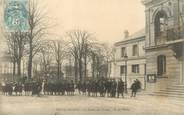 94 Val De Marne / CPA FRANCE 94 "Bry sur Marne, la sortie des écoles"
