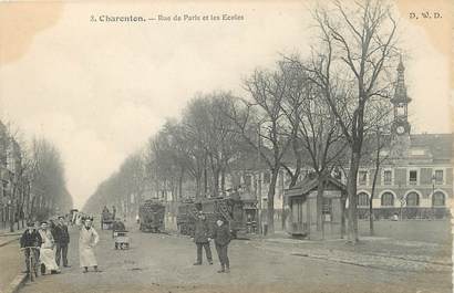 / CPA FRANCE 94 "Charenton, rue de Paris et les écoles" / TRAMWAY