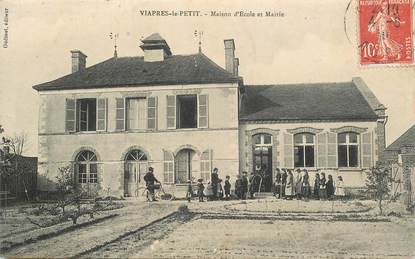 CPA  FRANCE 10 "Viapres le Petit, maison d'Ecole et mairie"