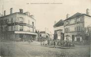 94 Val De Marne / CPA FRANCE 94 "Champigny sur Marne, la place d'Armes"