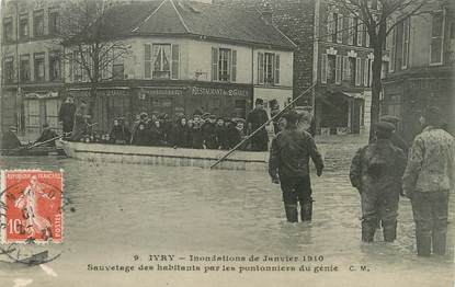 / CPA FRANCE 94 "Ivry, sauvetage des habitants" / INONDATIONS