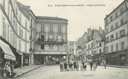 / CPA FRANCE 94 "Fontenay sous Bois, place d'Armes"