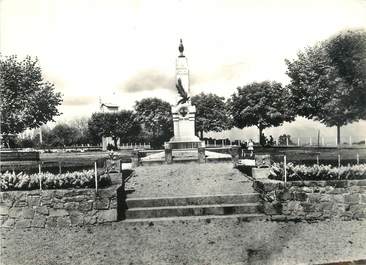 / CPSM FRANCE 87 "Saint Hilaire les Places, monument aux morts"