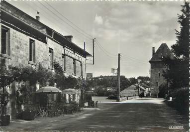 / CPSM FRANCE 87 "Peyrat Le Château, l'hôtel du lac et la tour"