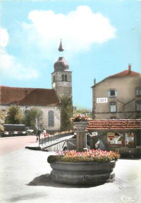 / CPSM FRANCE 88 "Docelles, l'église et la place de la mairie"