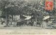 / CPA FRANCE 94 "Le Parc Saint Maur, place des Marronniers un jour de marché"