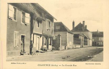CPA FRANCE 10 "Chaource, la Grande rue"