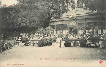 / CPA FRANCE 94 "Bois de Vincennes, Ile Daumesnil, l'heure de l'apéritif"