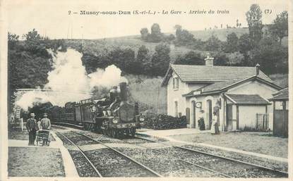 CPA FRANCE 71 "Mussy sous Dun, la gare, arrivée du train"