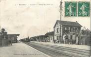 95 Val D'oise / CPA FRANCE 95 "Groslay, la gare, passage du train"