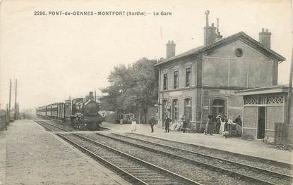 CPA FRANCE 72 "Pont de Gennes Montfort, la gare" / TRAIN