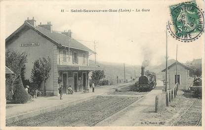 CPA FRANCE 42 "Saint Sauveur en Rue, la gare" / TRAIN