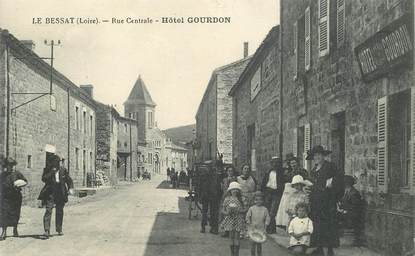 CPA FRANCE 42 "Le Bessat, rue centrale, Hotel Gourdon"