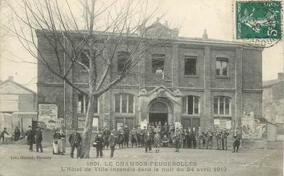 CPA FRANCE 42 "Le Chambon Feugerolles, hotel de ville incendié 1910"